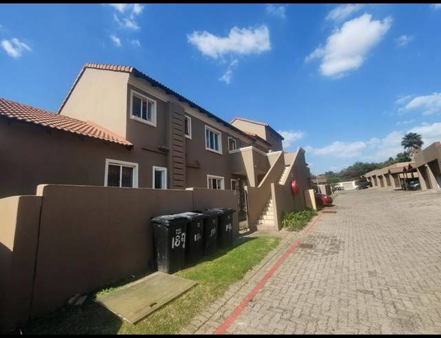 2 BEDROOM APARTMENT FOR SALE IN HALFWAY GARDENS